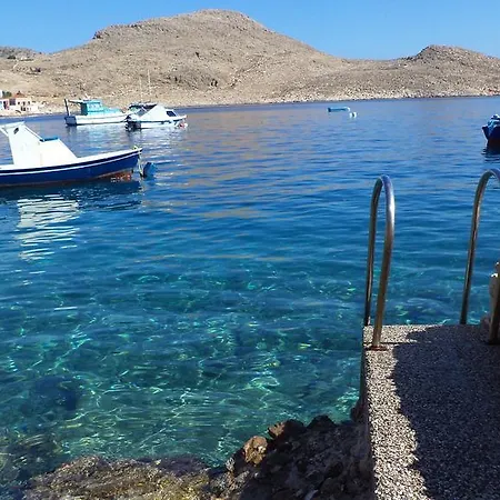 Skiadeni - Sea Front House * האלקי