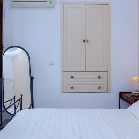 Skiadeni - Sea Front House *
